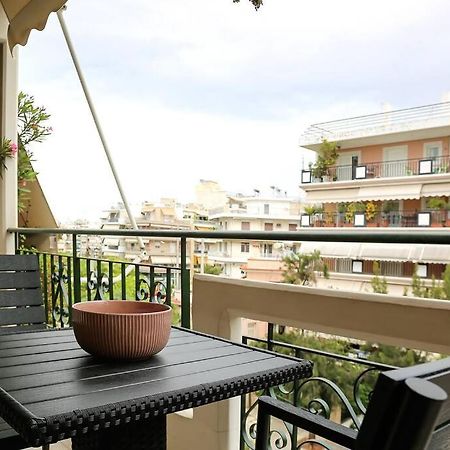 Charming Apartment Near Center Атина Екстериор снимка