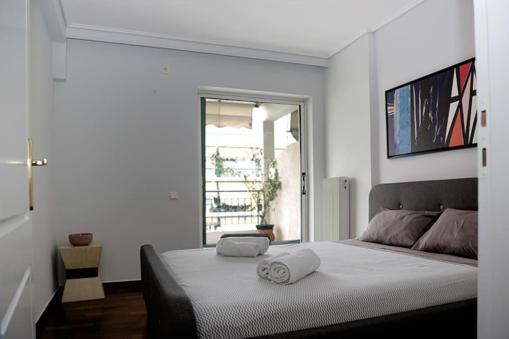Charming Apartment Near Center Атина Екстериор снимка